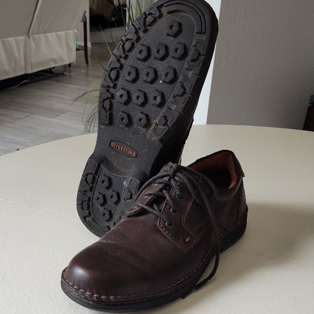 Brown Leather Oxfords with Rugged Sole